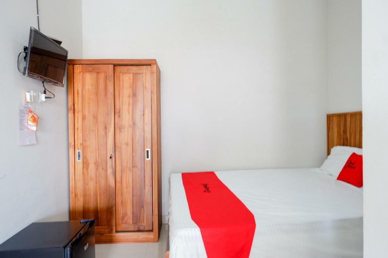 Reddoorz Plus Syariah Near Stasiun Tegal 2 Extérieur photo